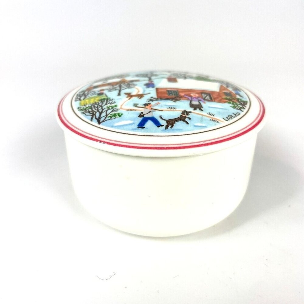 Villeroy & Boch Naif Christmas Porcelain Round Mini Trinket Box